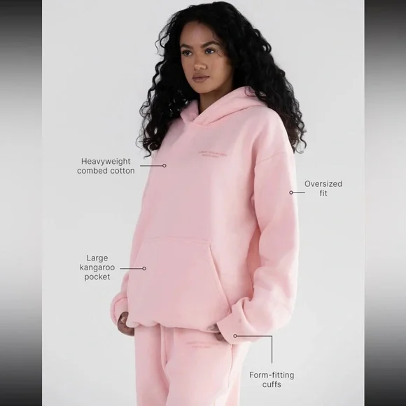 Like New Comfrt Bubblegum Pink Hoodie size Large - Picture 1 of 2